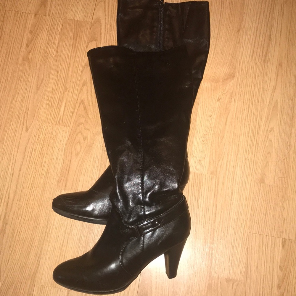 Knee high black zip up boots